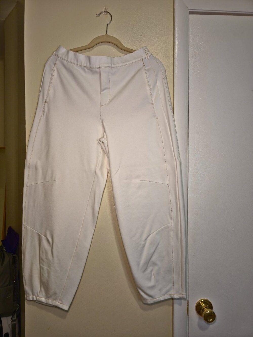 27/14.5” Skyrise Barrel Leg Glider W/ Side Panels